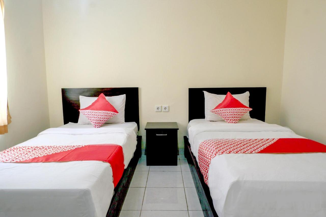 Oyo 2521 Uluwatu Cahya Guest House Exterior photo